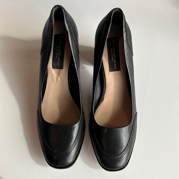 Donna Karan - black chunk leather pumps, 9 - Picture 2 of 14